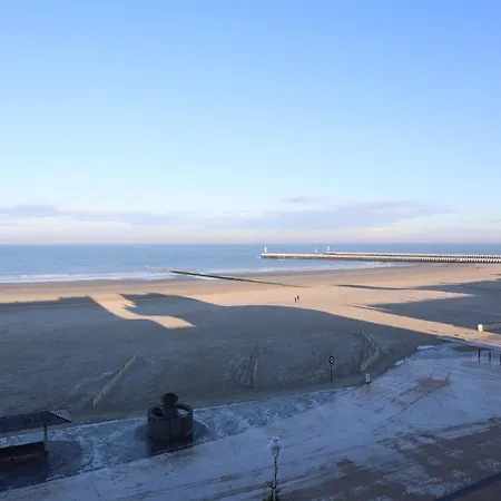 In With Sea Views, Cleaning Included *