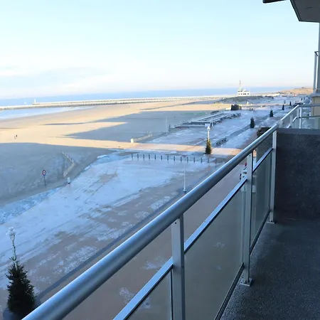 In With Sea Views, Cleaning Included Lägenhet *