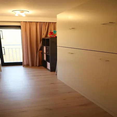 In With Sea Views, Cleaning Included Lägenhet *